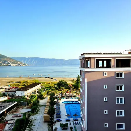 Panoramic Apartment *